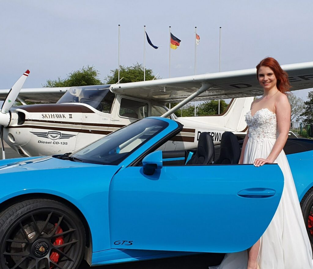 Die Spitze ist so zart, dass an manchen Stellen ein beinah durchsichtiger Look entsteht.